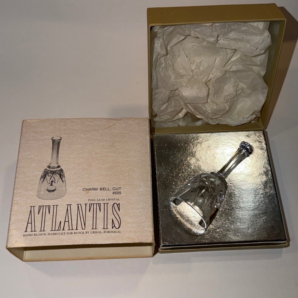 Vtg Atlantis Lead Crystal Bell Hand Blown Cut Crisal Portugal Grandmillennial